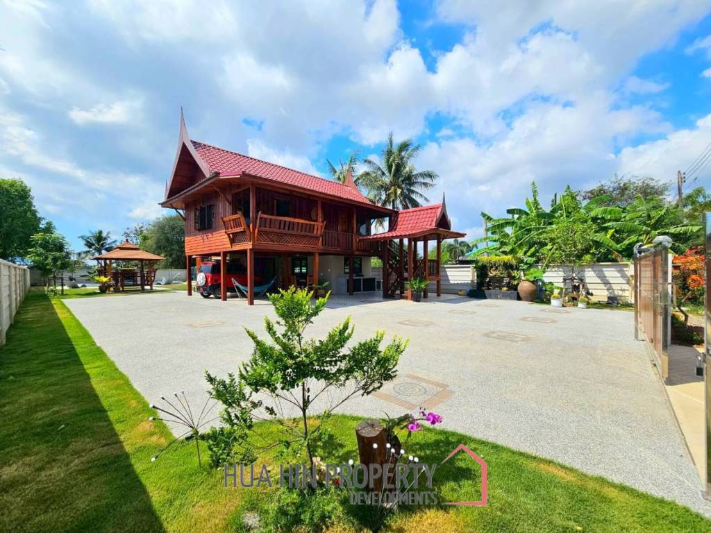 Stunning Thai Wooden Villa with Pool in Pranburi