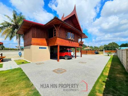 Stunning Thai Wooden Villa with Pool in Pranburi