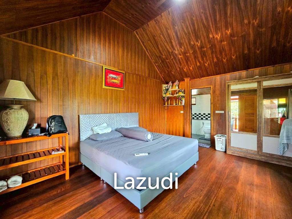 Stunning Thai Wooden Villa with Pool in Pranburi