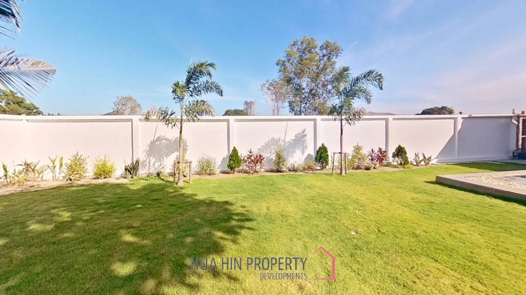 Luxurious Modern Villa in Highland Villas 3 Hua Hin
