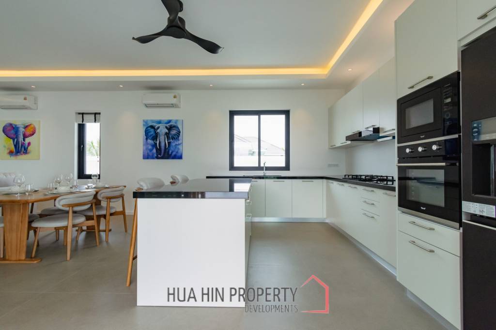 Luxurious Modern Villa in Highland Villas 3 Hua Hin
