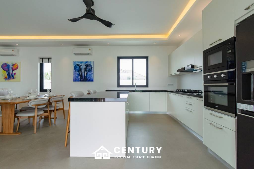 Luxurious Modern Villa in Highland Villas 3 Hua Hin