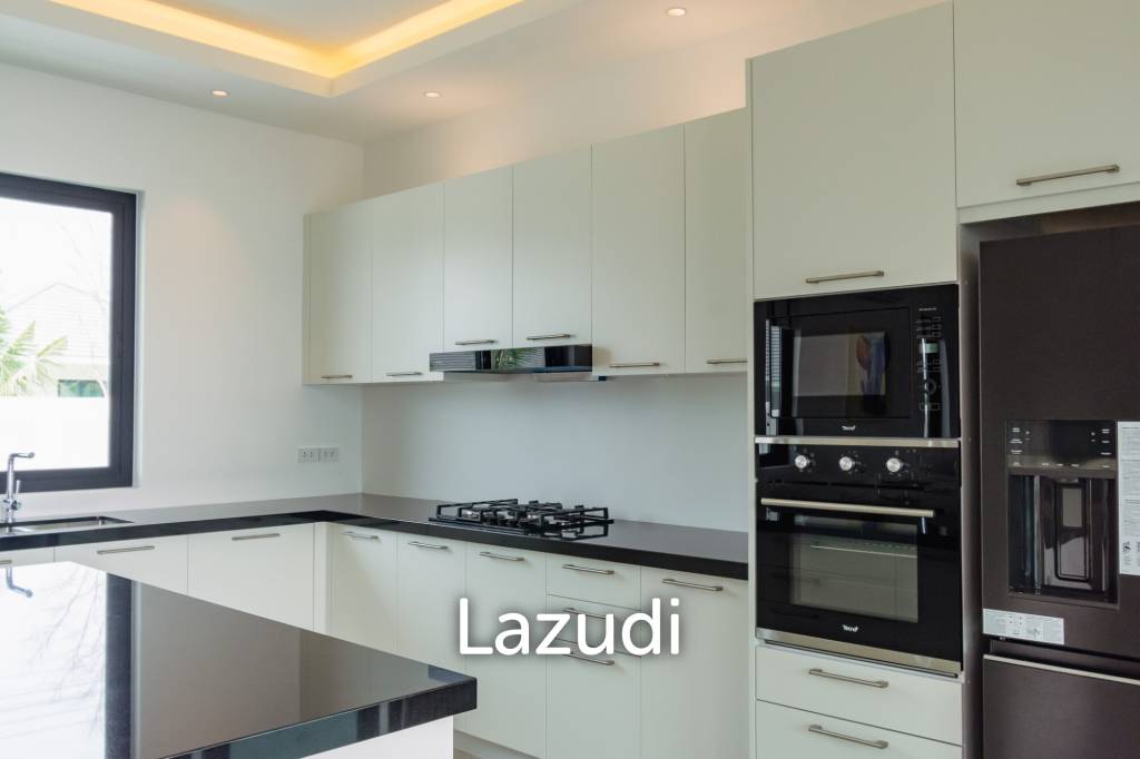 Luxurious Modern Villa in Highland Villas 3 Hua Hin