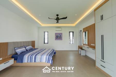 Luxurious Modern Villa in Highland Villas 3 Hua Hin