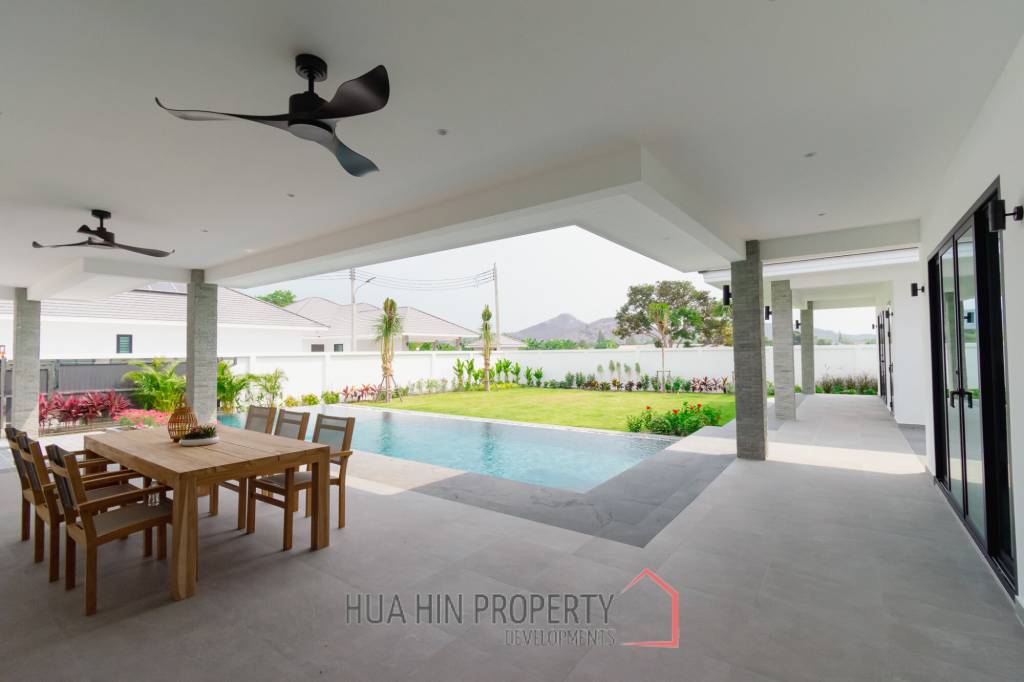 Luxurious Modern Villa in Highland Villas 3 Hua Hin