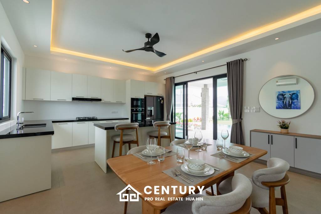 Luxurious Modern Villa in Highland Villas 3 Hua Hin