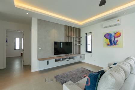 Luxurious Modern Villa in Highland Villas 3 Hua Hin