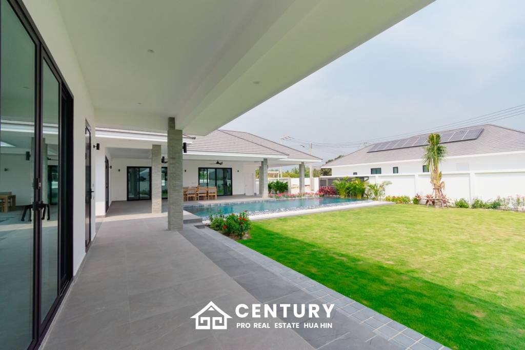 Luxurious Modern Villa in Highland Villas 3 Hua Hin