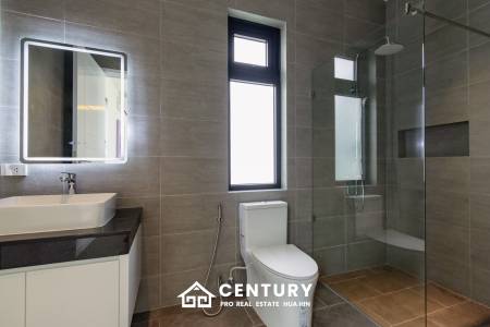 Luxurious Modern Villa in Highland Villas 3 Hua Hin