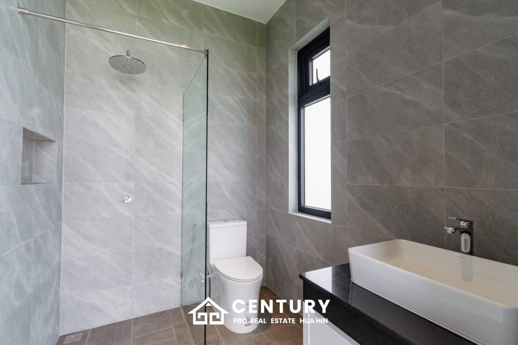 Luxurious Modern Villa in Highland Villas 3 Hua Hin