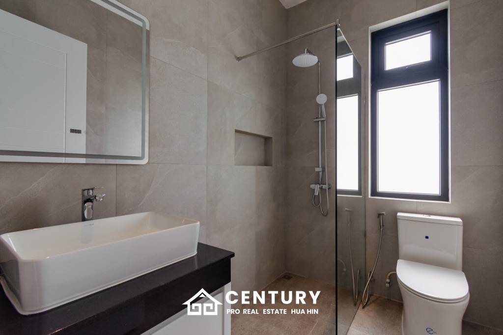 Luxurious Modern Villa in Highland Villas 3 Hua Hin