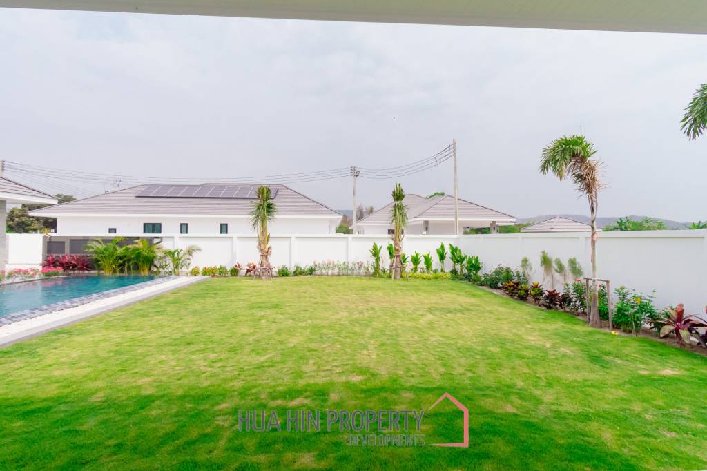 Luxurious Modern Villa in Highland Villas 3 Hua Hin