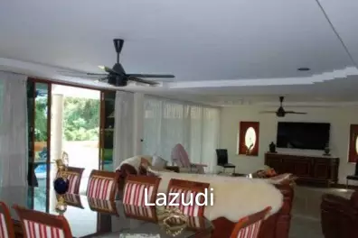 2 Storey 4 Bed Pool Villa on Pranburi River