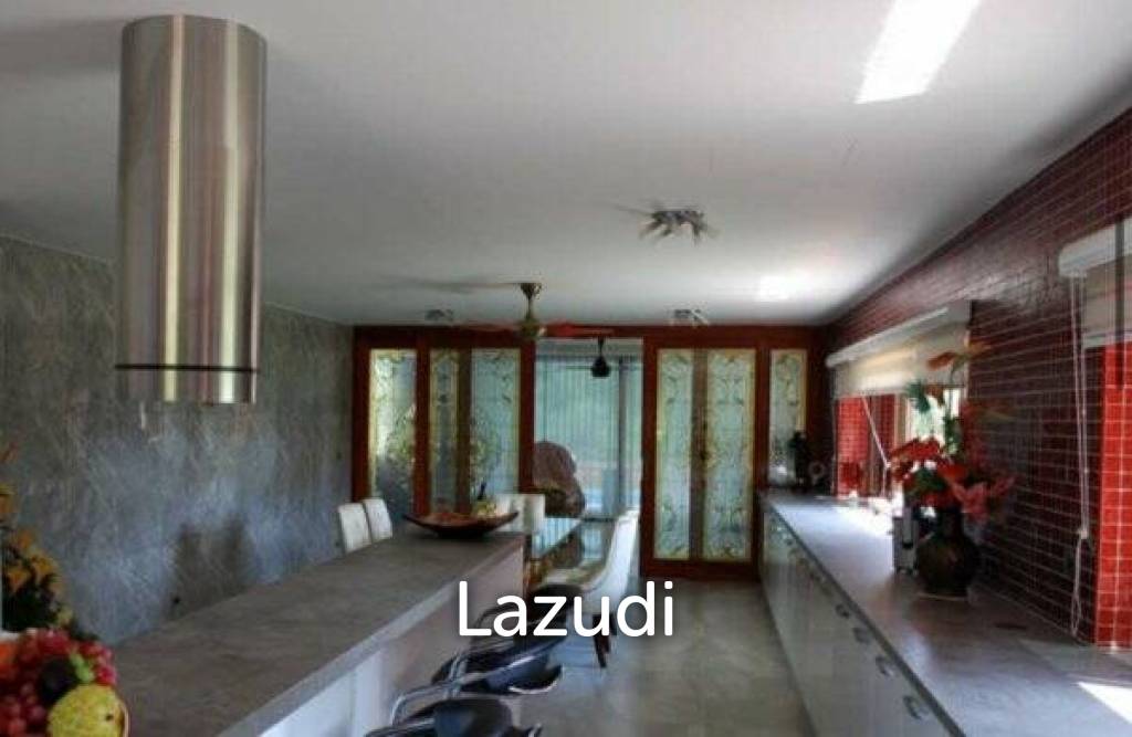 4,800 metro cuadrado 4 ` 5 Baño Villa de Venta