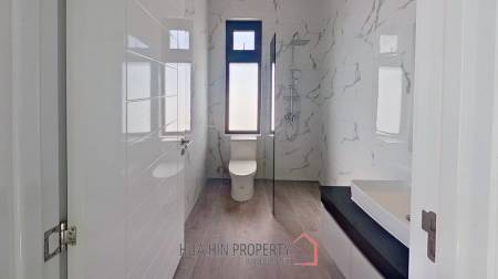 Luxurious Villa in Hua Hin Highland Villas - Off-Plan