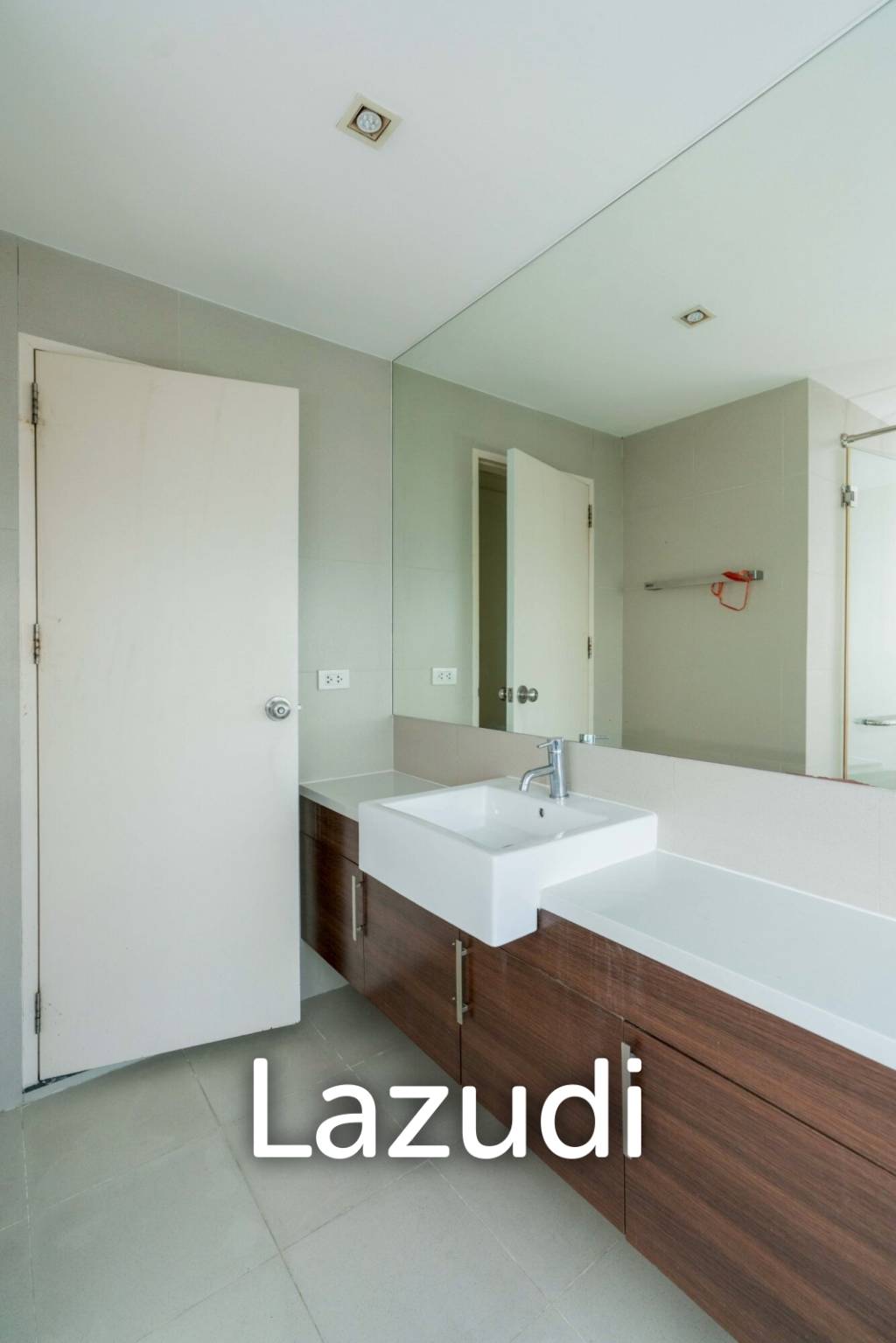 3 Bedroom 3 Bathroom 182.76 Sq.m Noble Remix