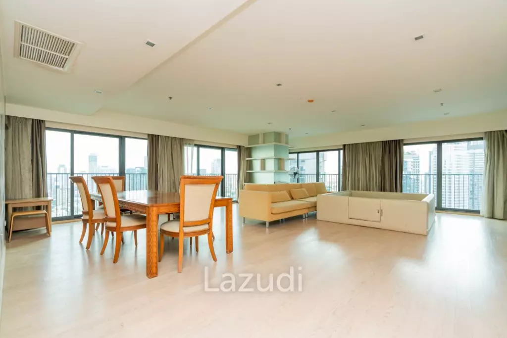 3 Bedroom 3 Bathroom 182.76 Sq.m Noble Remix