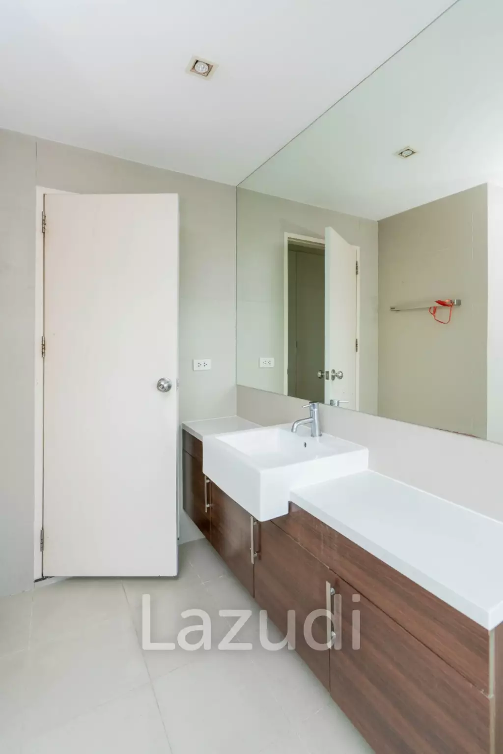 3 Bedroom 3 Bathroom 182.76 Sq.m Noble Remix