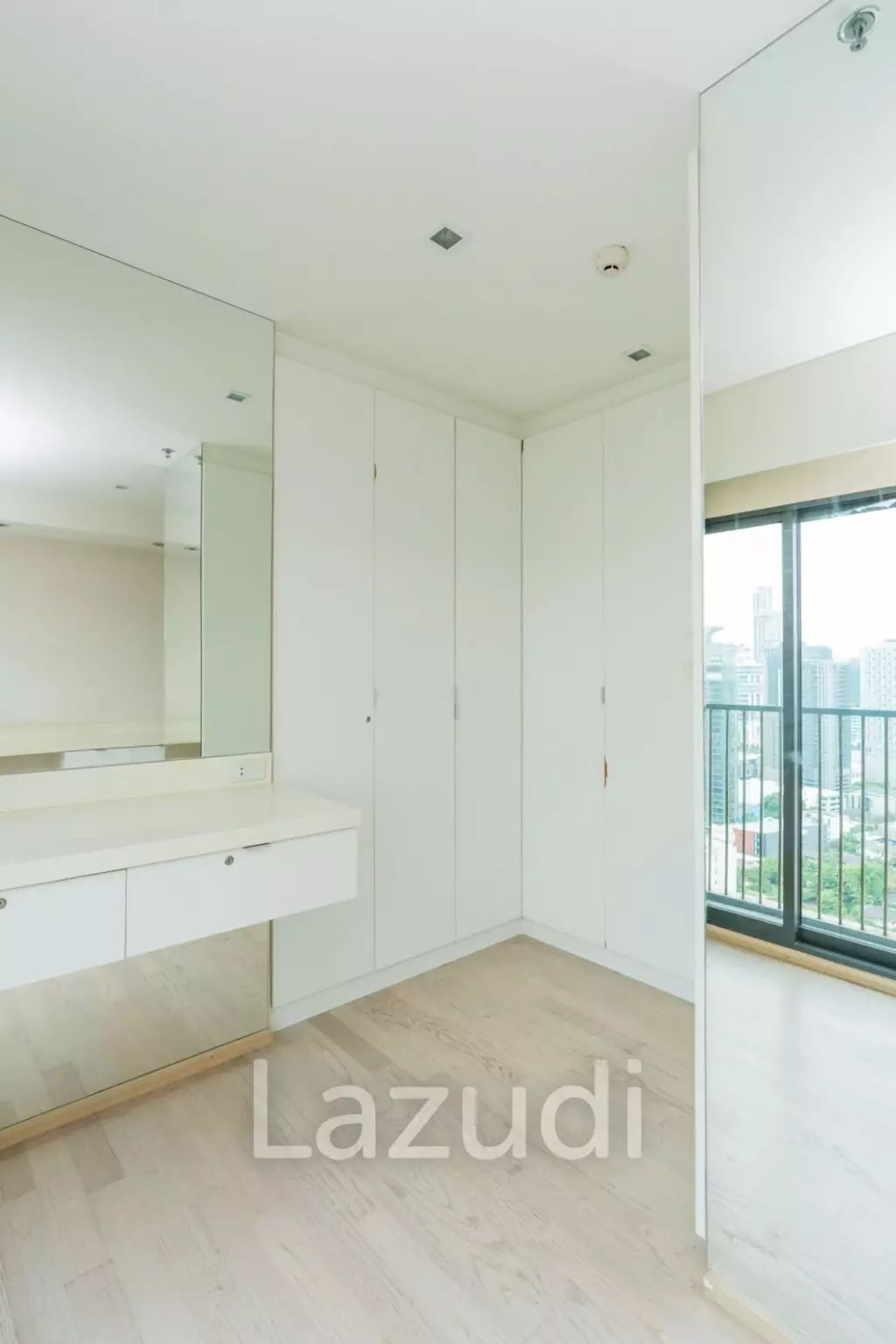 3 Bedroom 3 Bathroom 182.76 Sq.m Noble Remix