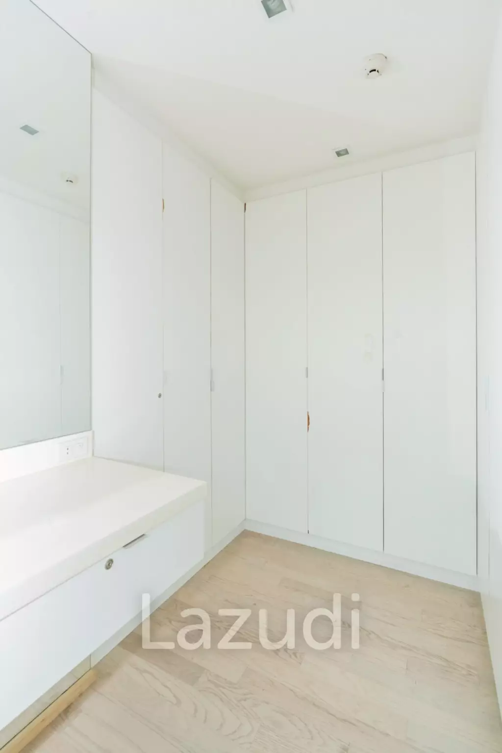 3 Bedroom 3 Bathroom 182.76 Sq.m Noble Remix