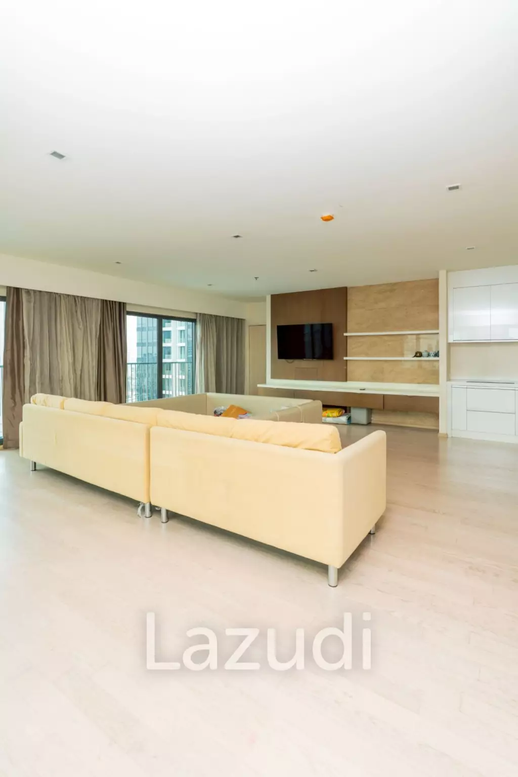 3 Bedroom 3 Bathroom 182.76 Sq.m Noble Remix