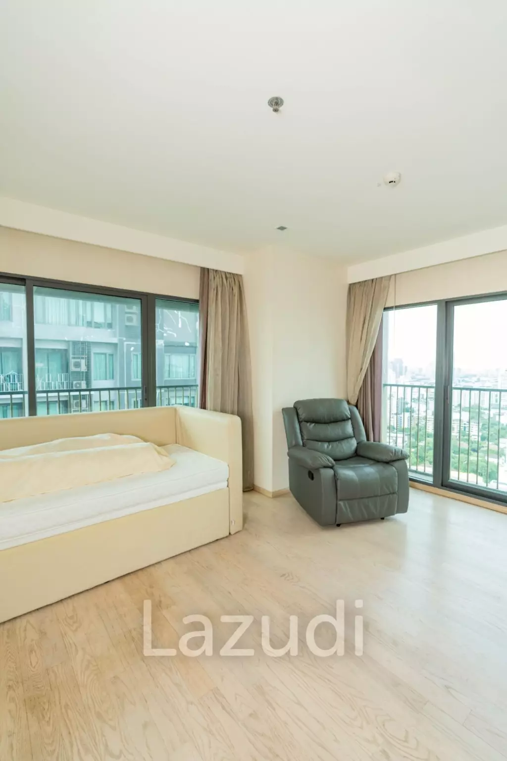 3 Bedroom 3 Bathroom 182.76 Sq.m Noble Remix