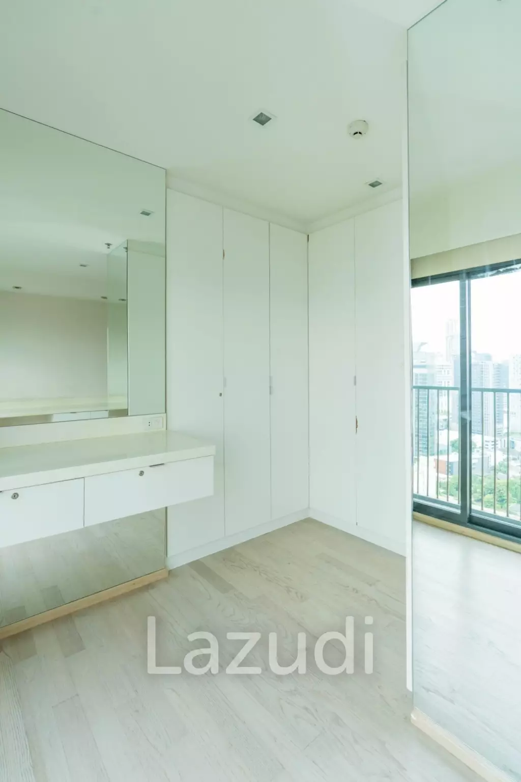 3 Bedroom 3 Bathroom 182.76 Sq.m Noble Remix