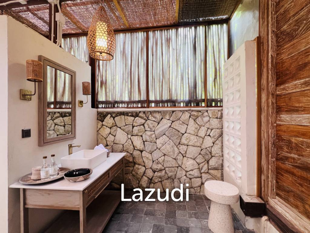 Luxurious Bali  3-Bedroom Villa Near the beach