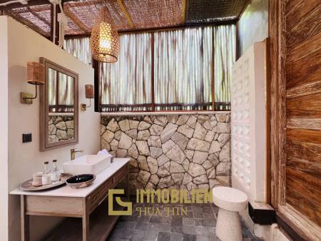 Pool Villa im Bali-Stil nur 150 Meter vom Strand entfernt