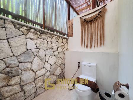 Pool Villa im Bali-Stil nur 150 Meter vom Strand entfernt