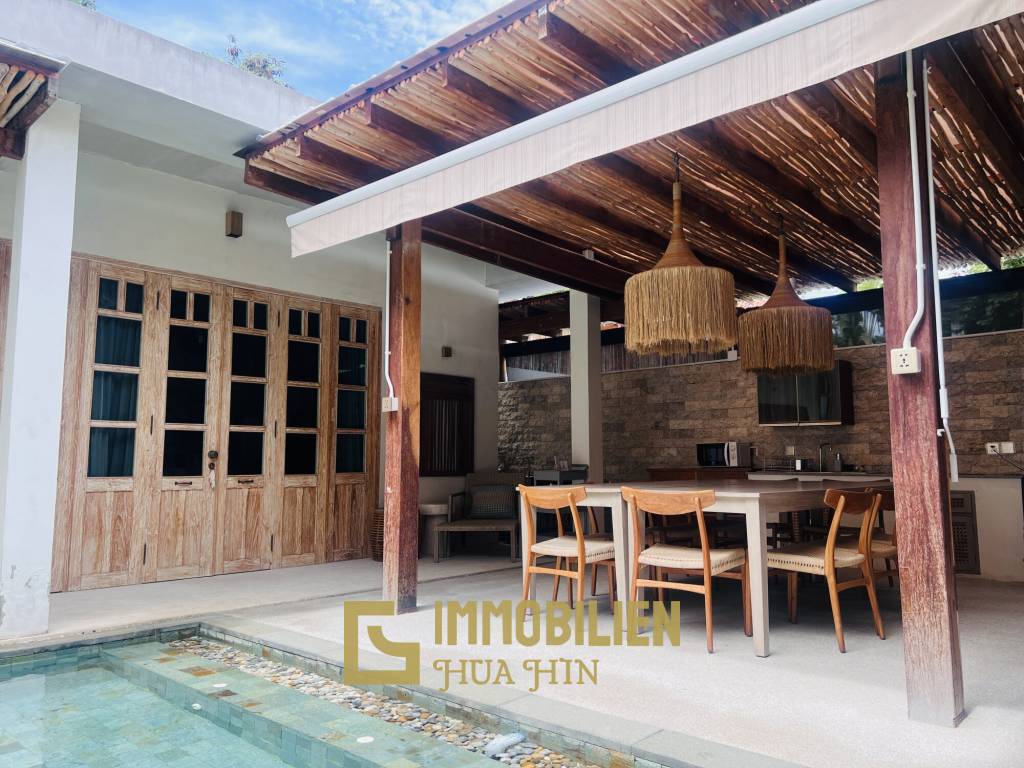 Private Pool Villa mit 5 Schlafzimmern in Strandnähe im Balinesischen Stil