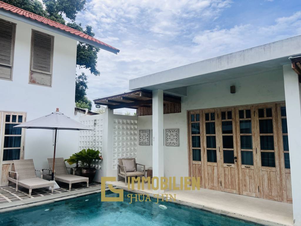 Private Pool Villa mit 5 Schlafzimmern in Strandnähe im Balinesischen Stil