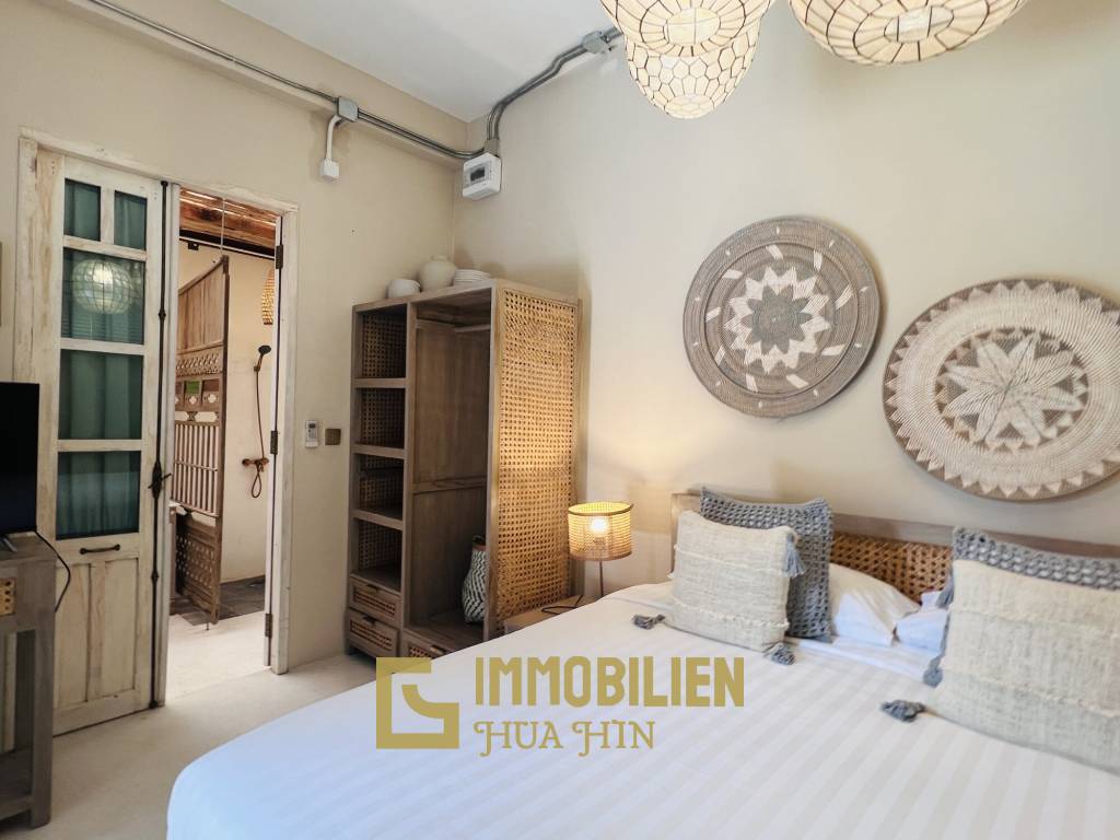 Private Pool Villa mit 5 Schlafzimmern in Strandnähe im Balinesischen Stil