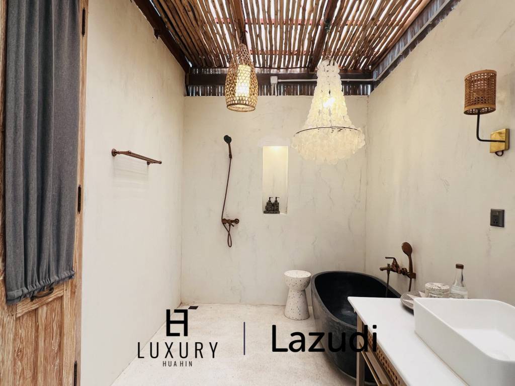 Luxurious 5-Bed Bali Villla Close to the beach