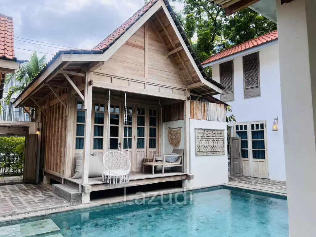 Luxurious 5-Bed Bali Villla Close to the beach