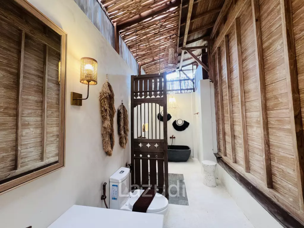 Luxurious 5-Bed Bali Villla Close to the beach