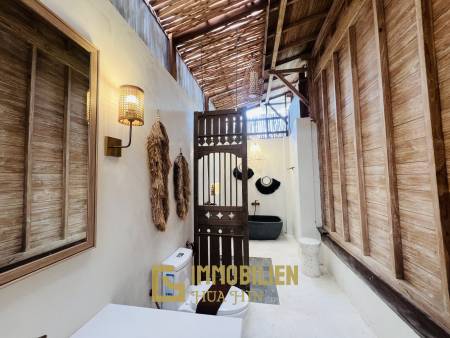 Private Pool Villa mit 5 Schlafzimmern in Strandnähe im Balinesischen Stil