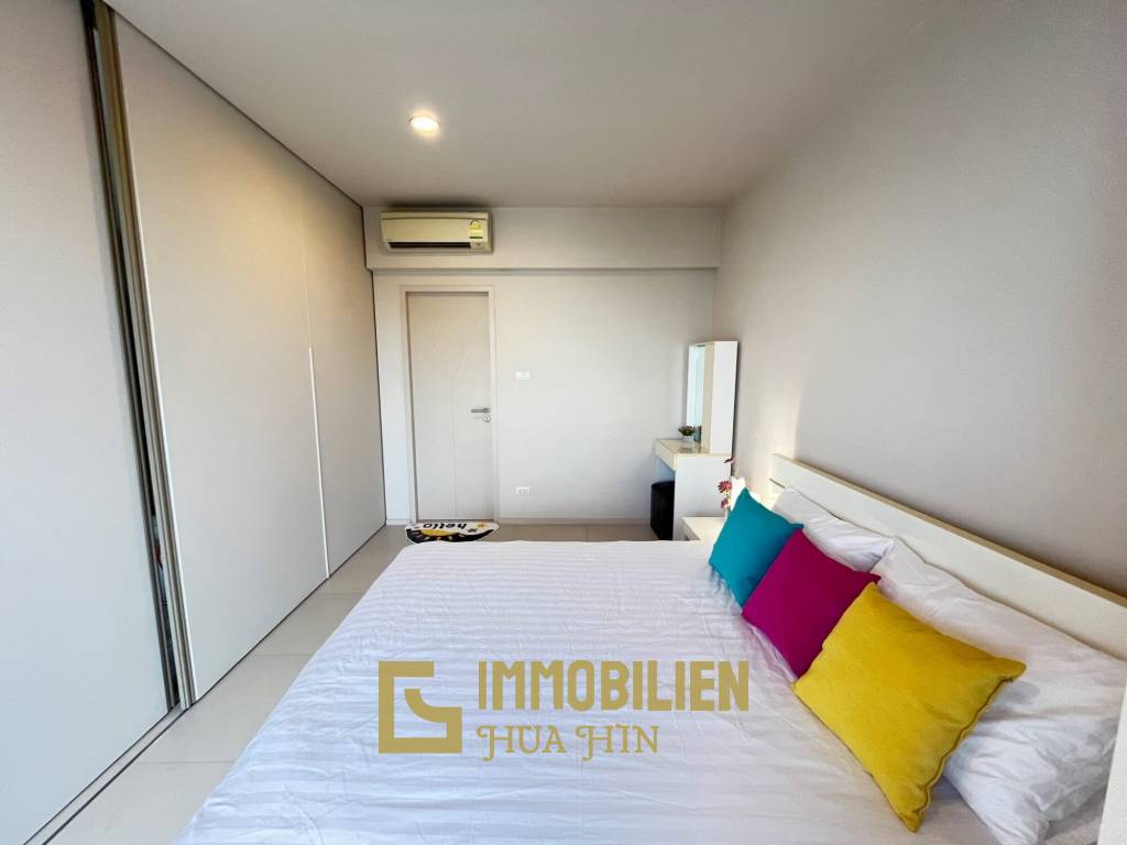 Luxuriöse 1-Zimmer-Eigentumswohnung mit Meerblick zu vermieten