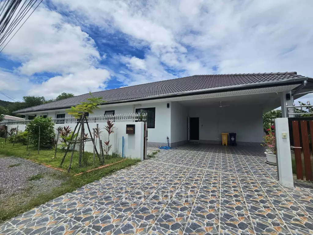 Elegant 5 Bed Pool Villa in Hua Hin North