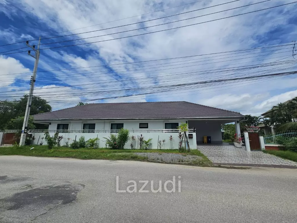 Elegant 5 Bed Pool Villa in Hua Hin North