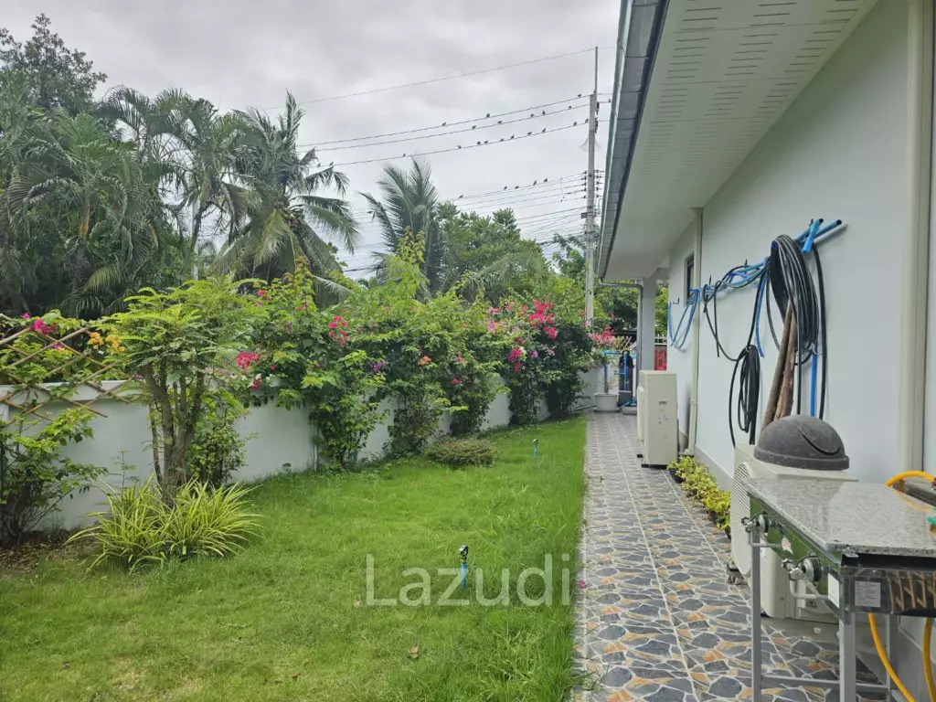 Elegant 5 Bed Pool Villa in Hua Hin North