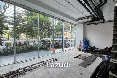 Prime Duplex Retail Space in Si Lom Bangkok with High Footfall