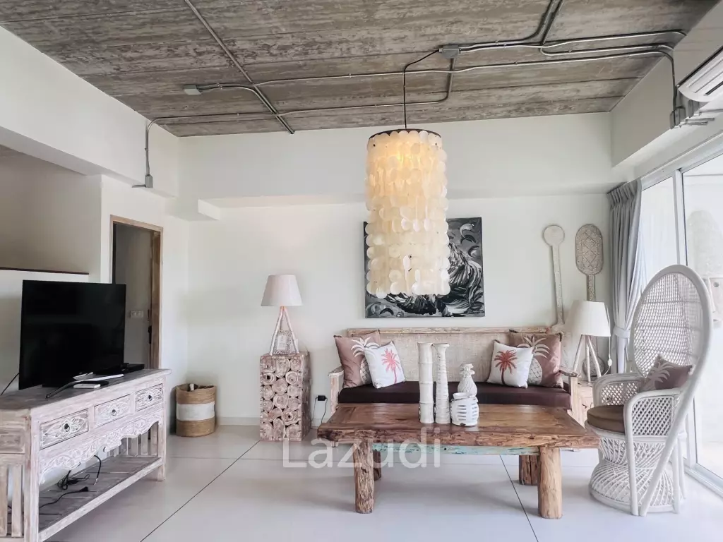 Luxurious Three-Story Villa with Pool in Hua Hin