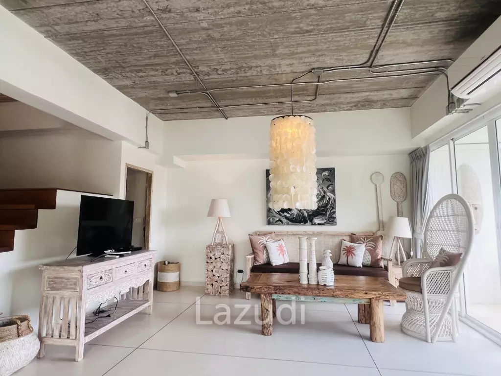 Luxurious Three-Story Villa with Pool in Hua Hin