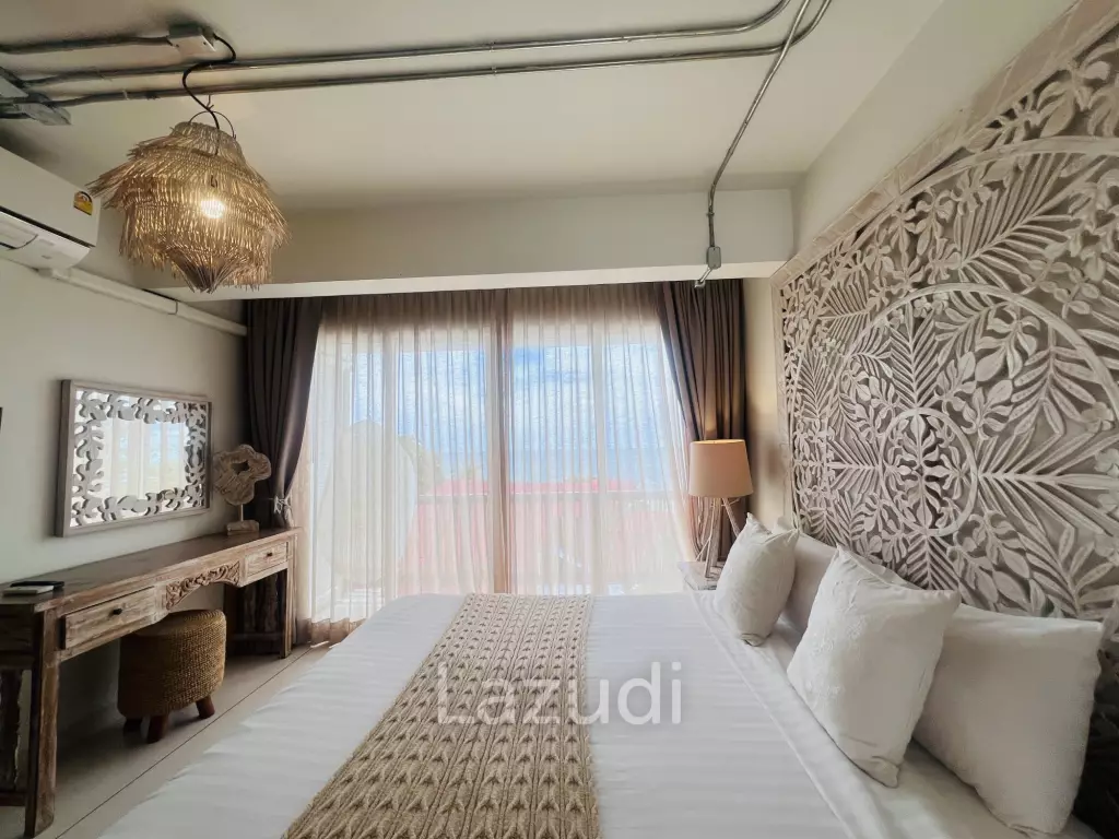 Luxurious Three-Story Villa with Pool in Hua Hin