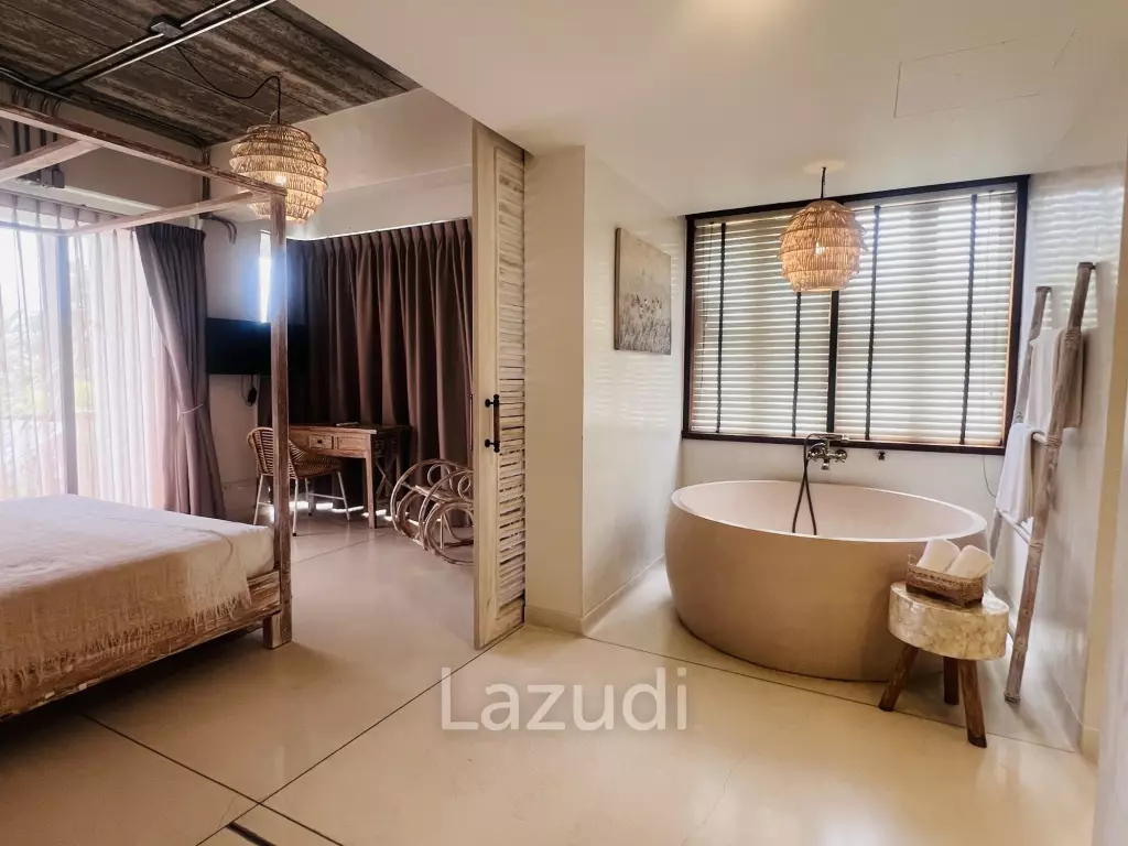Luxurious Three-Story Villa with Pool in Hua Hin