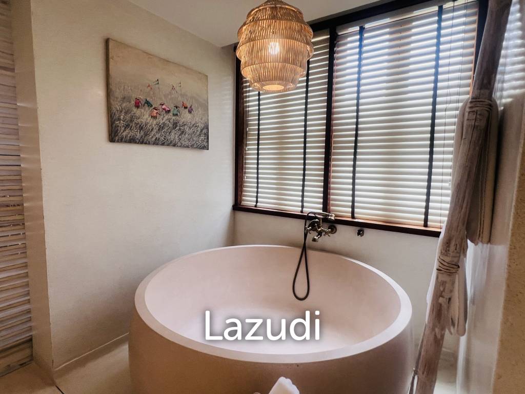 Luxurious Three-Story Villa with Pool in Hua Hin