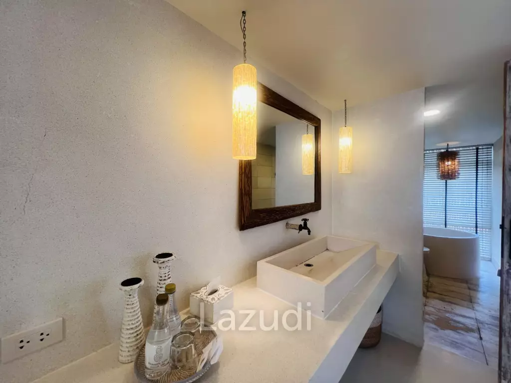 Luxurious Three-Story Villa with Pool in Hua Hin