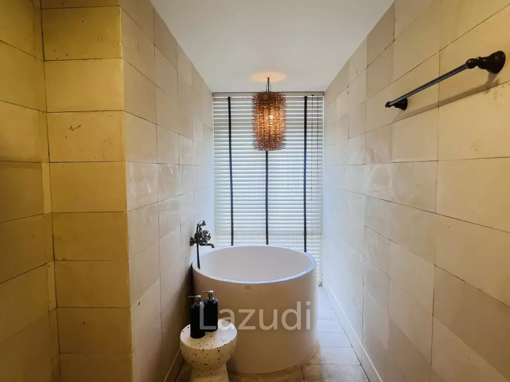 Luxurious Three-Story Villa with Pool in Hua Hin