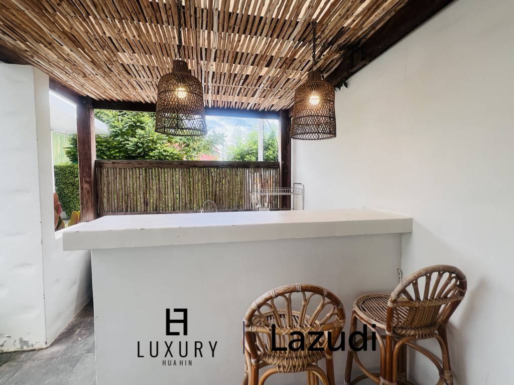 Luxurious Three-Story Villa with Pool in Hua Hin